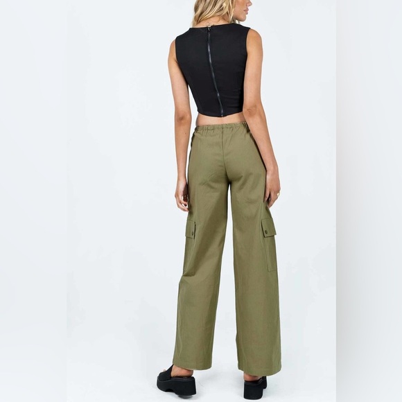 Princess Polly Wide Leg Cargo Utility Pants in Khaki - Picture 3 of 10